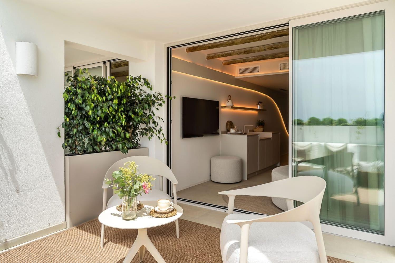 Apartamentos Azul Castelldefels Ngoại thất bức ảnh